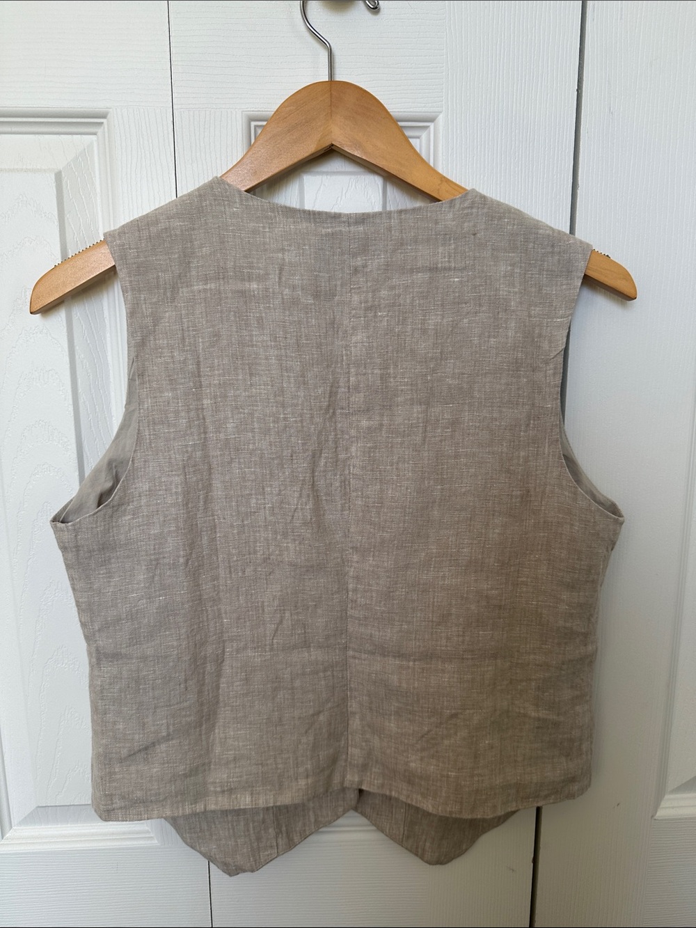 Quince 100% European Linen Vest Size S, Color Beige (Flax) - Picture 6 of 6